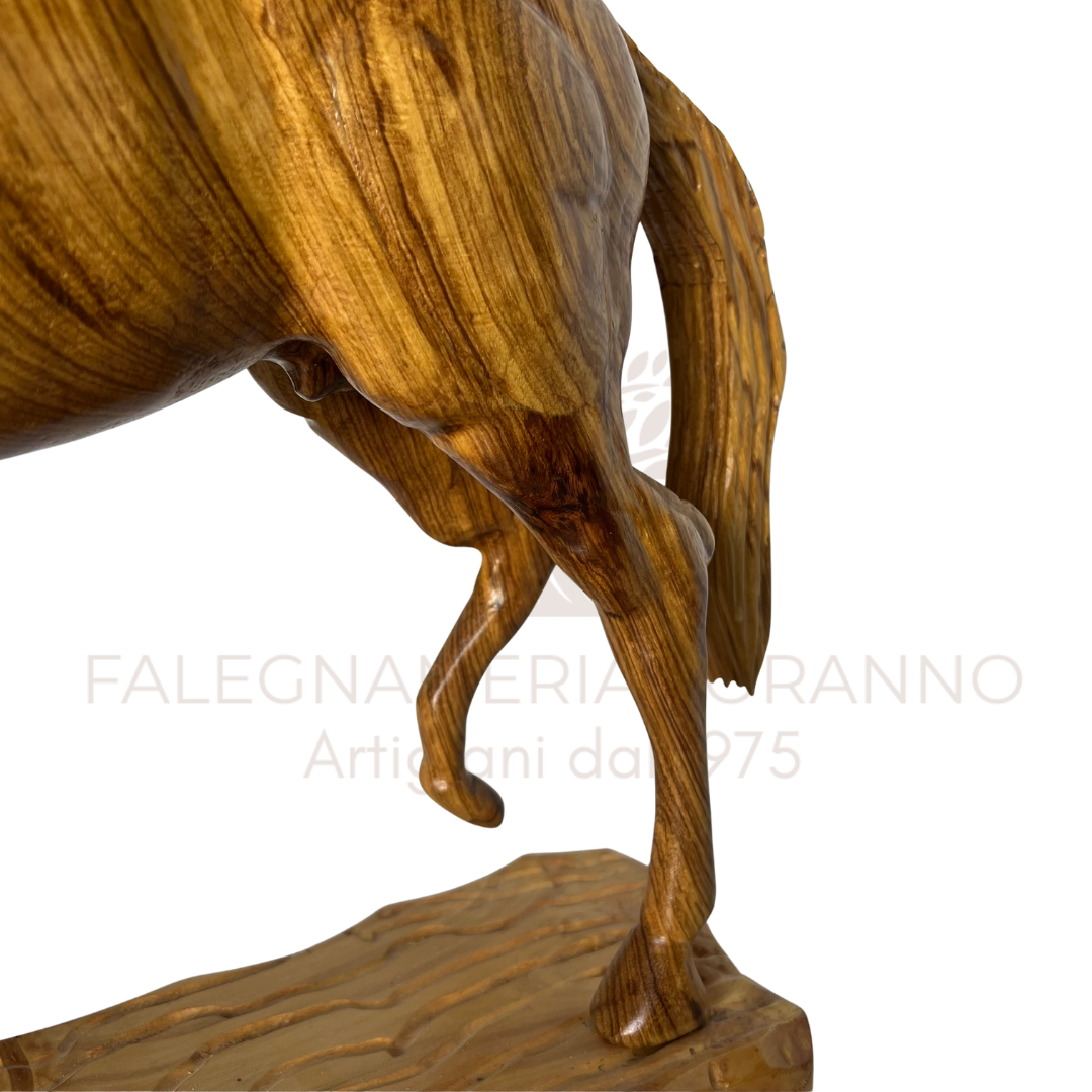 Cavallo Artigianale con Base n4